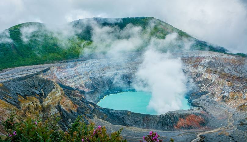 View of the Poás crater from another angle